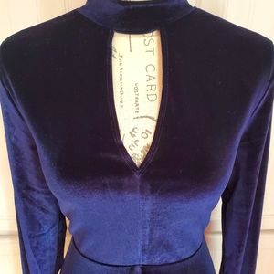 Loveriche Velor Keyhole Backless Mini Dress L